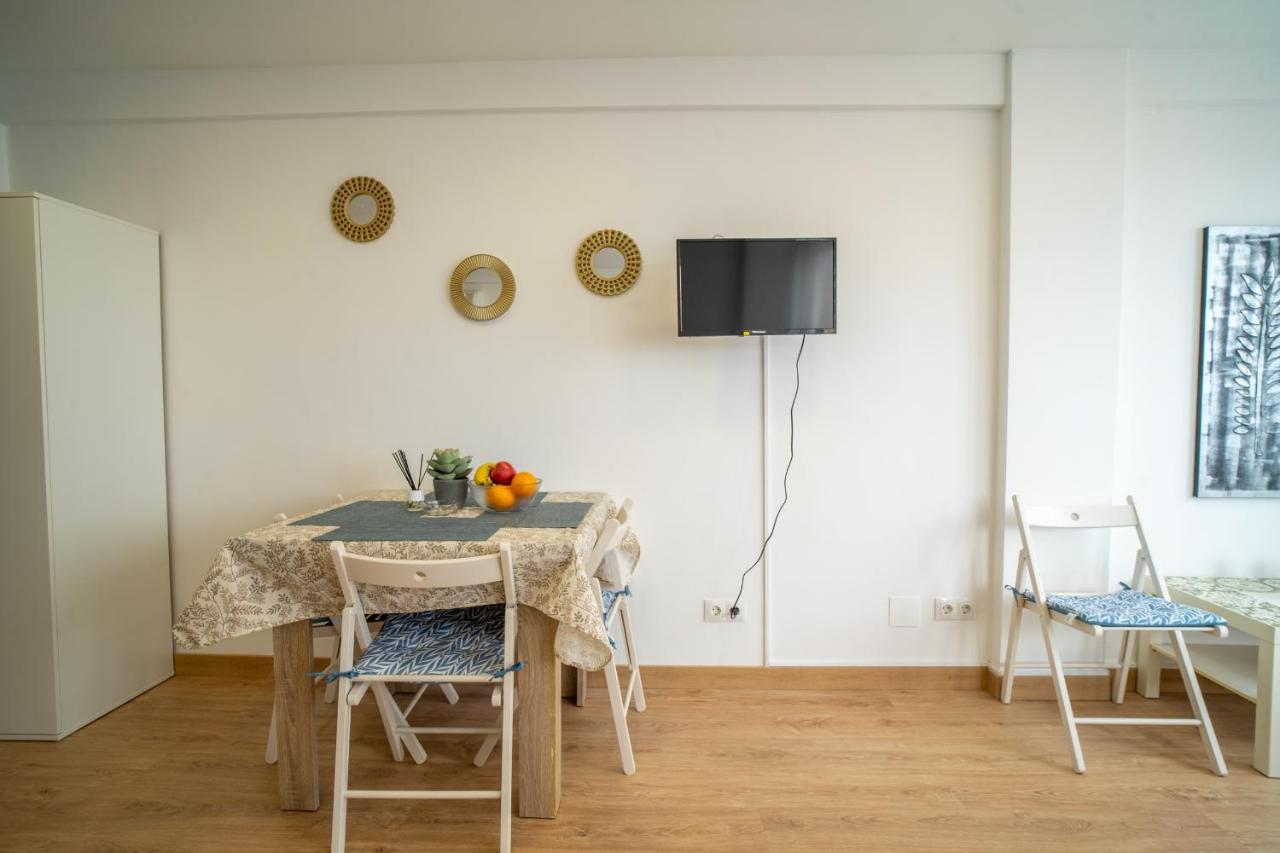 Apt. P/3 10' From The Beach W/Wifi In Torremolinos Eksteriør billede